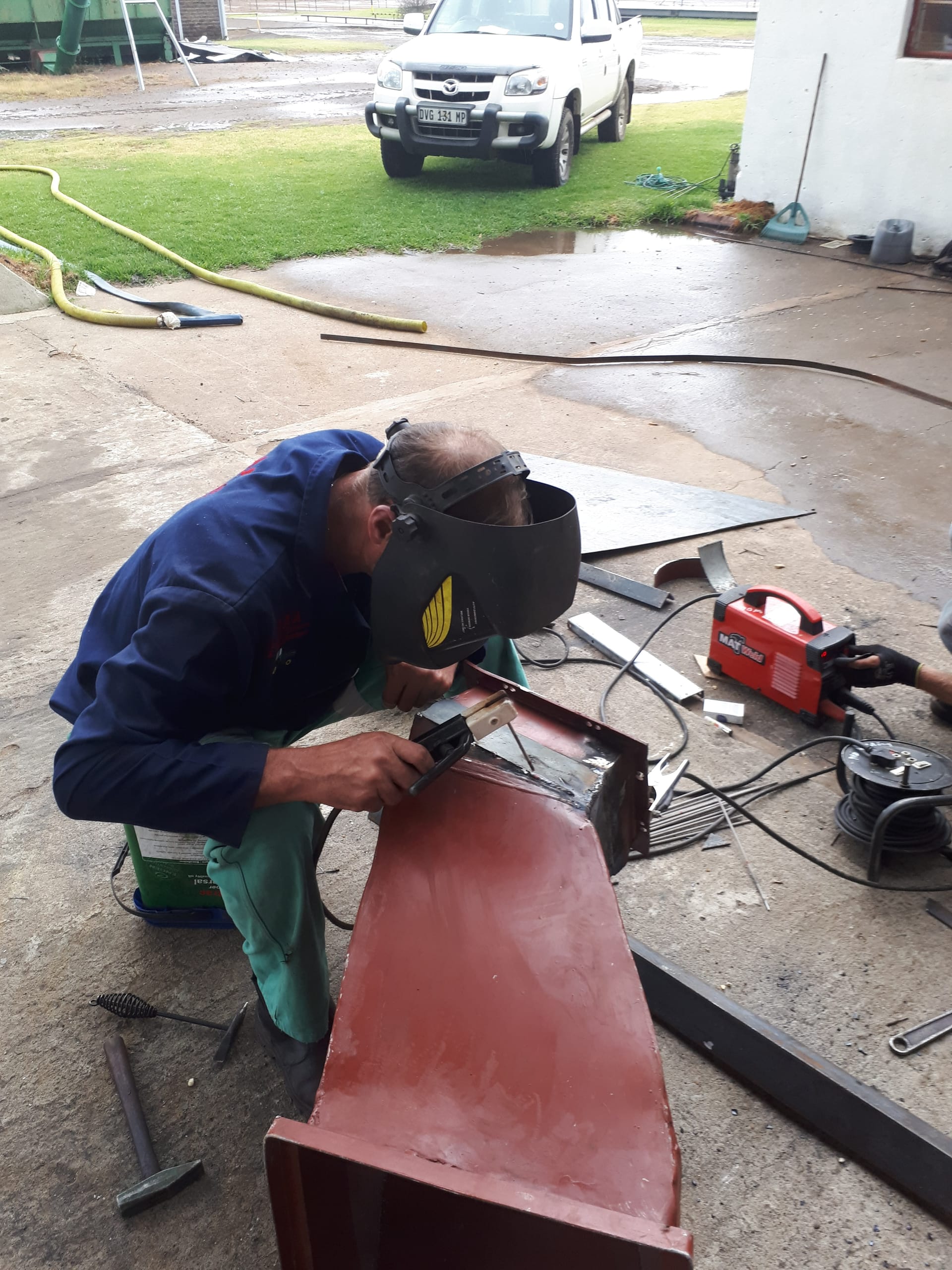 Autolec workshop welding